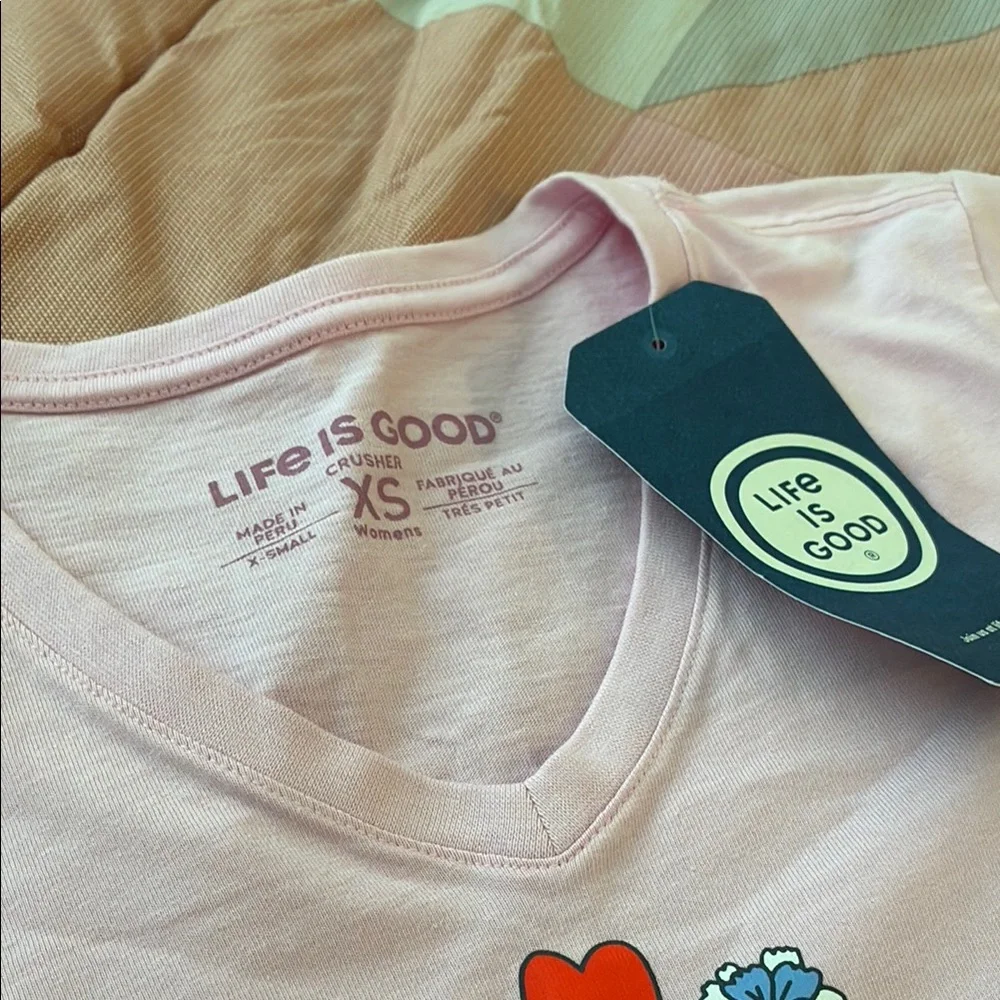 NEW Life Is Good Light Pink T-Shirt with Heart and Flower Design - Picture 2 of 4